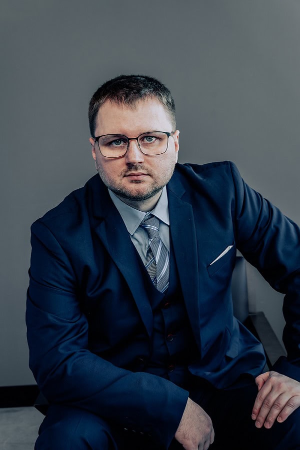 Artem Koshkalda Lead Paralegal