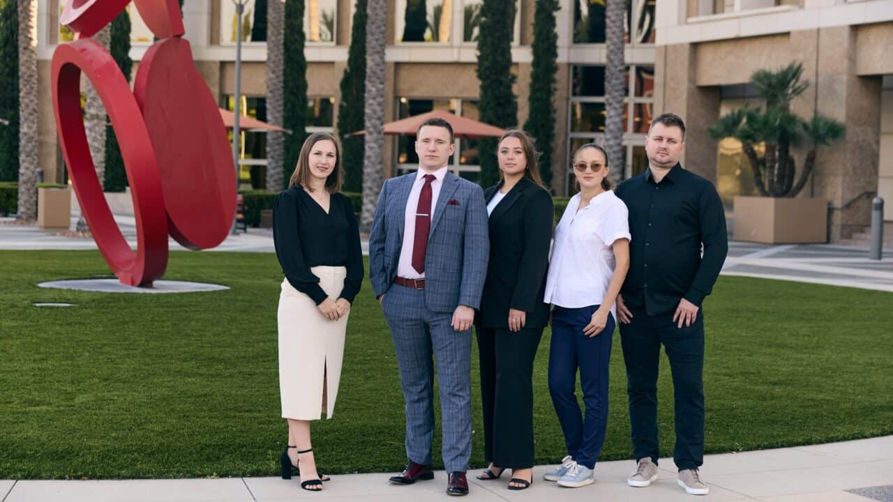 How to Transition from an H-1B to an Employment-Based Green Cardd