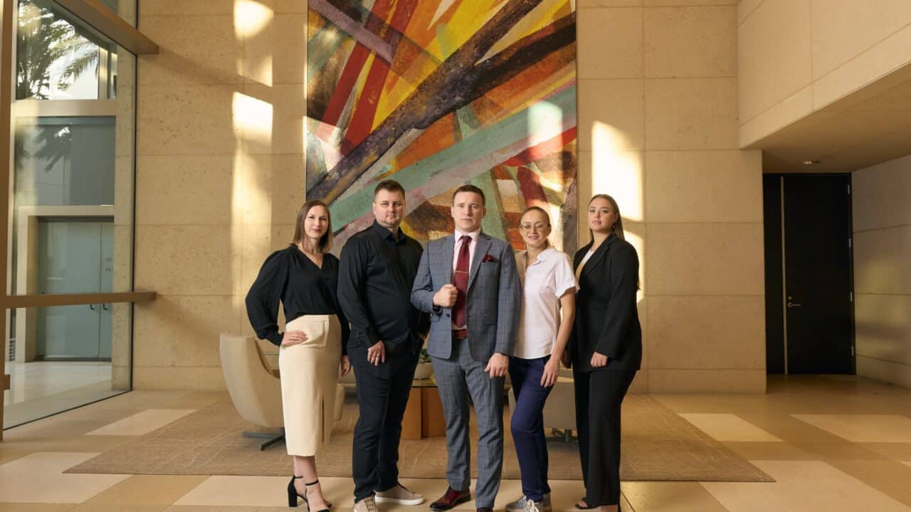 L-1 vs. employment-based green cards: Which is better for international companies?