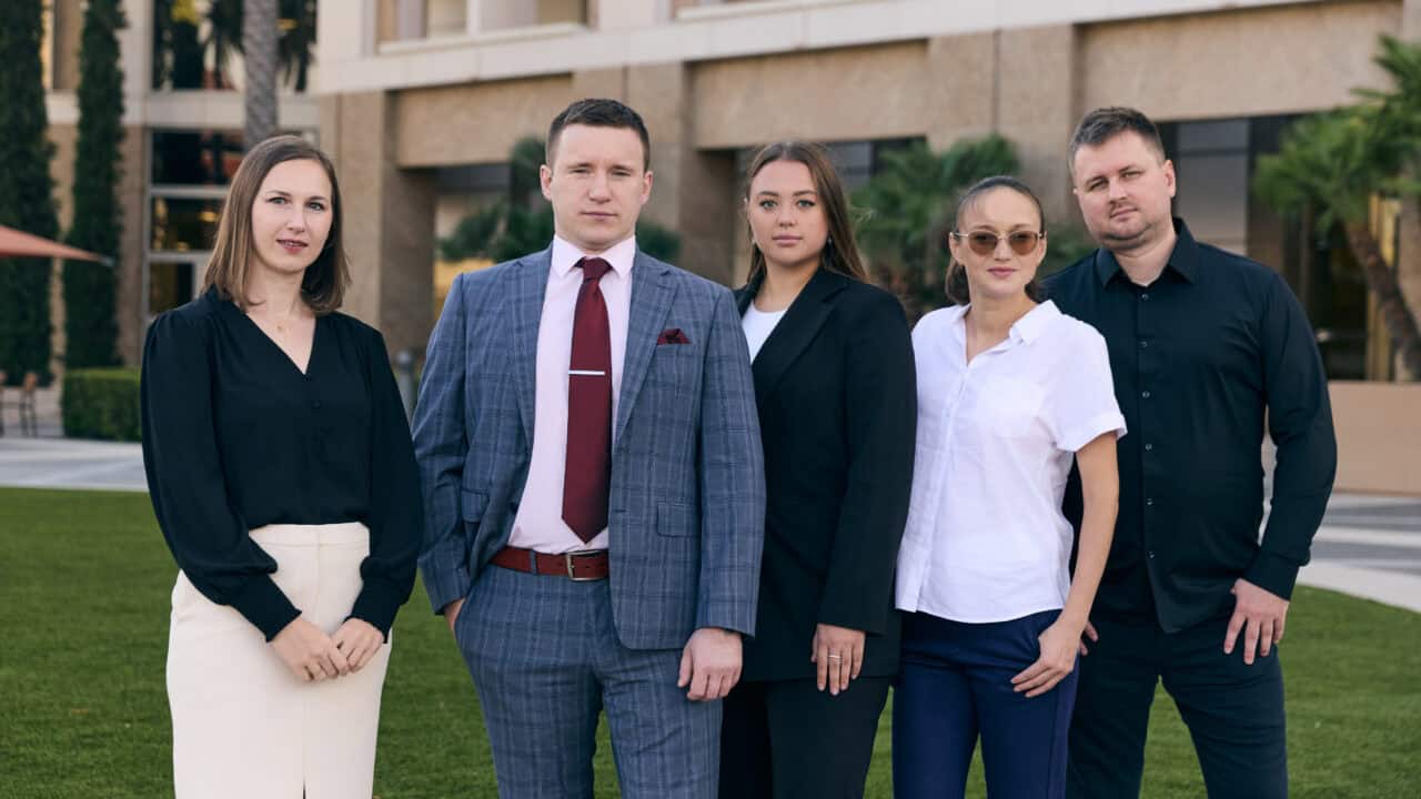 Написання сильного резюме та супровідного листа для імміграційної служби США