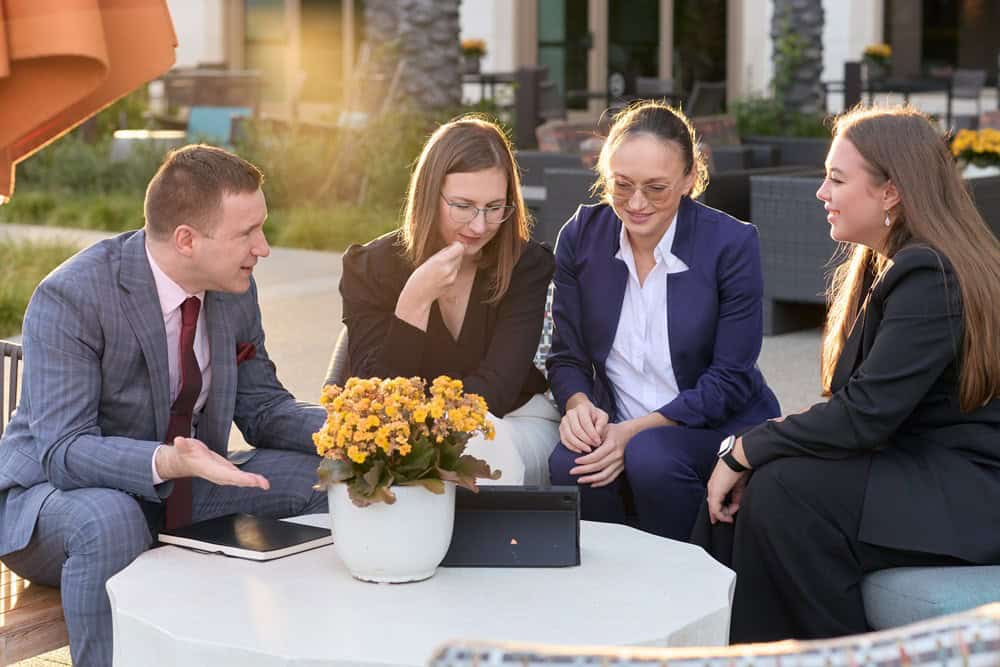 Визы J-1 для участников программ обмена: возможности и требования