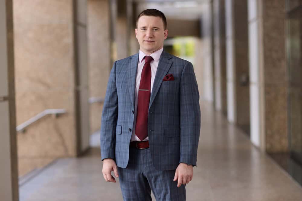 Таймлайн грін-карти EB-2 у 2025 році: скільки чекати?