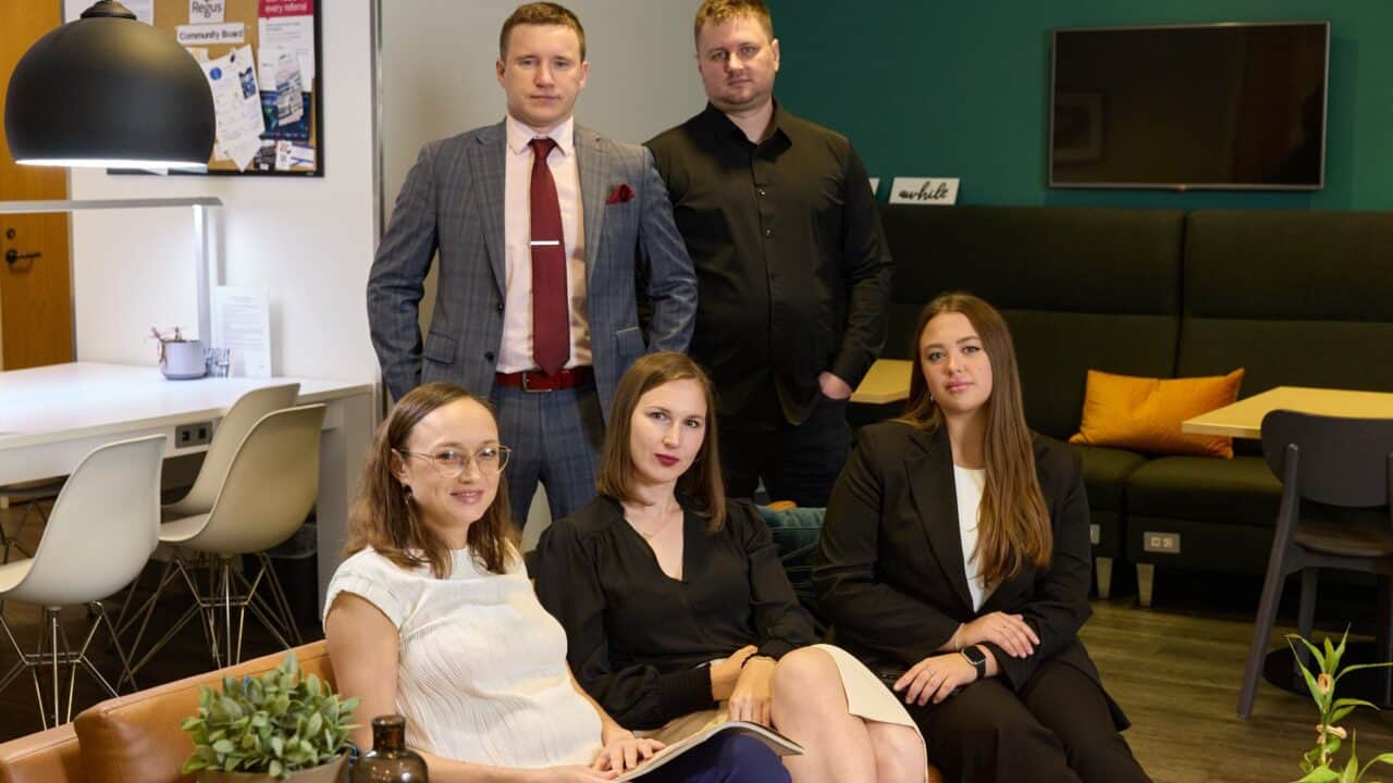 EB-1A для ученых и артистов: Как собрать убедительное портфолио