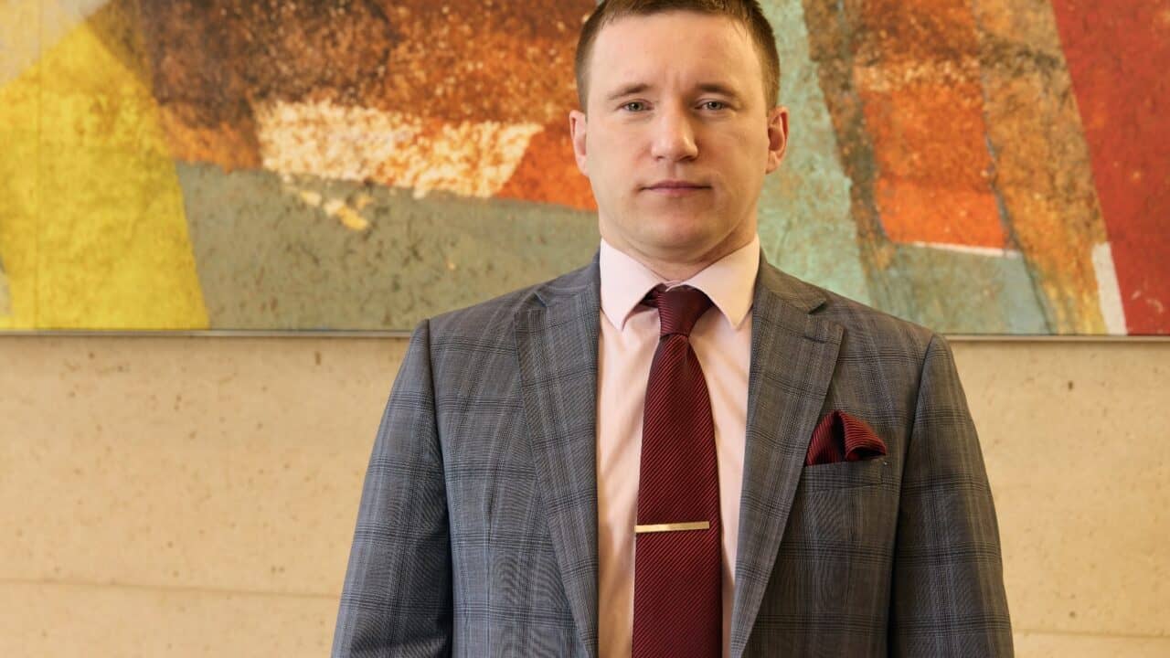 Использование статуса беженца для получения визы O-1 как признанного таланта