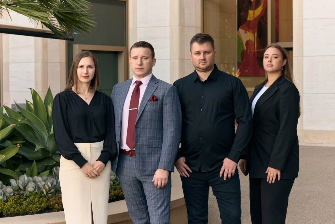 Защита от депортации для работников с визой EB-3 с истекающими контрактами