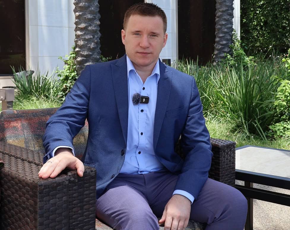 Відмова у справі на основі працевлаштування: RFE, NOID, I-290B, апеляція та повторне подання