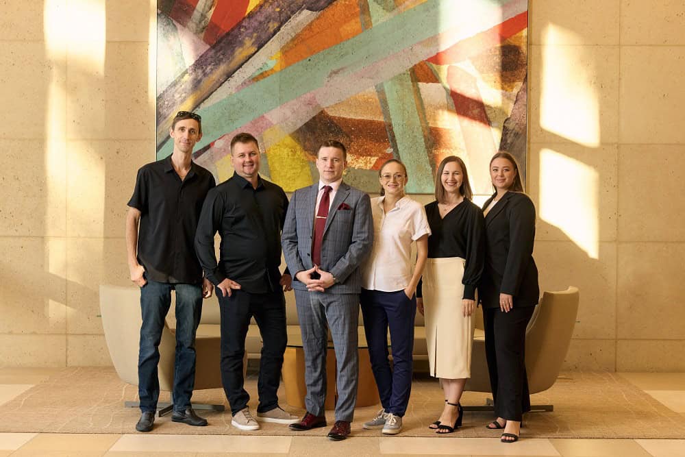 USCIS скасував автоматичне продовження EAD з 30 жовтня 2025 року: що робити претендентам на EB-візи, українцям з TPS і роботодавцям