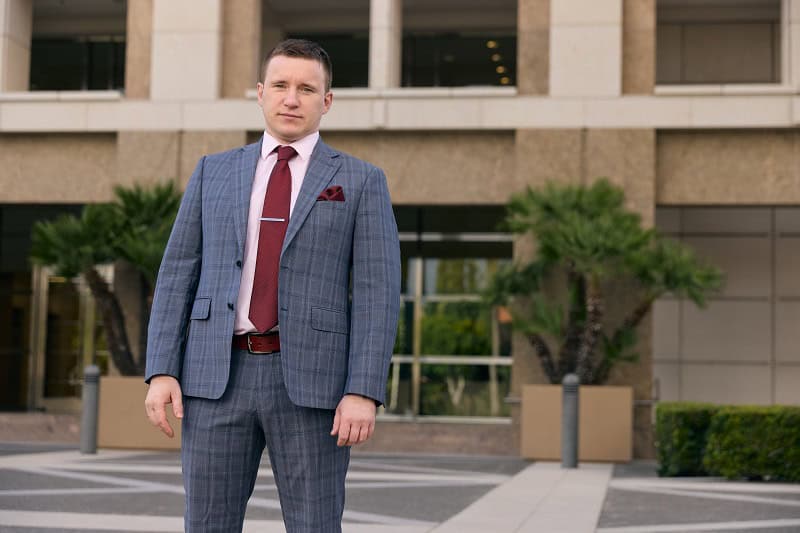 H-1B After $100,000 Fee and Weighted Lottery: Changes in 2025–2026 and Alternatives (EB-2 NIW, O-1A, Gold Card)