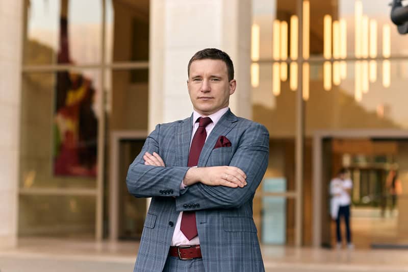 H-1B Layoff in 2026: 60-Day Grace Period, Transfer, B-2 Bridge, and What to Do First